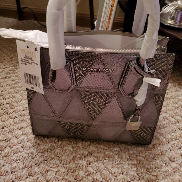 Michael Kors Peter Mercer purse - Picture 1 of 3
